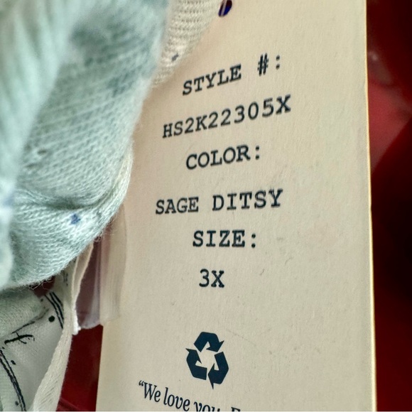 NWT. Hippie Rose Trendy Plus Size Printed Henley Neck Top Juniors 3X Sage Ditsy. - Picture 14 of 14